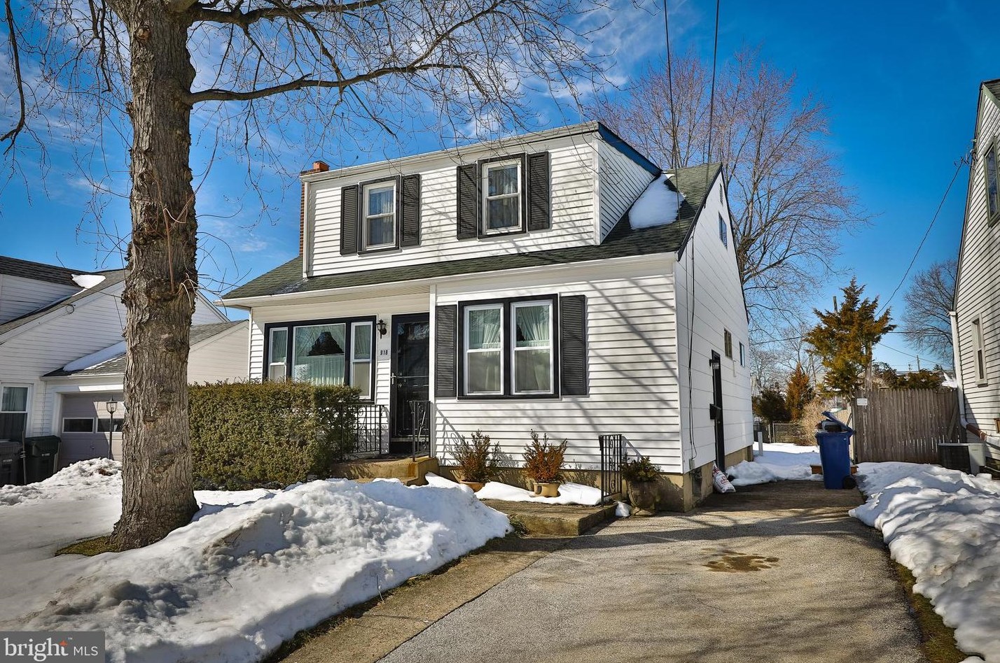 918 Tennis Ave, Ardsley, PA 19038-1928