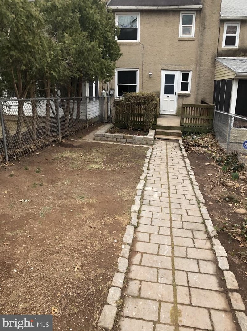 99 Sunrise Dr, Pottstown, PA 19464-5017