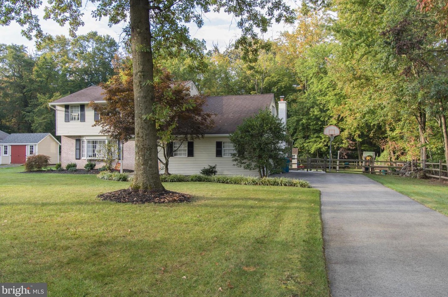 139 Winter Dr, North Wales, PA 19454-1720