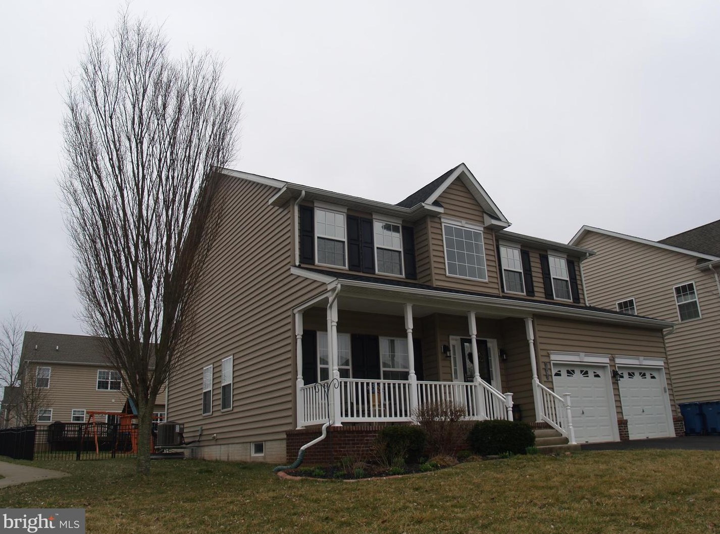 1095 Morgan Hill Dr, Red Hill, PA 18073-1127