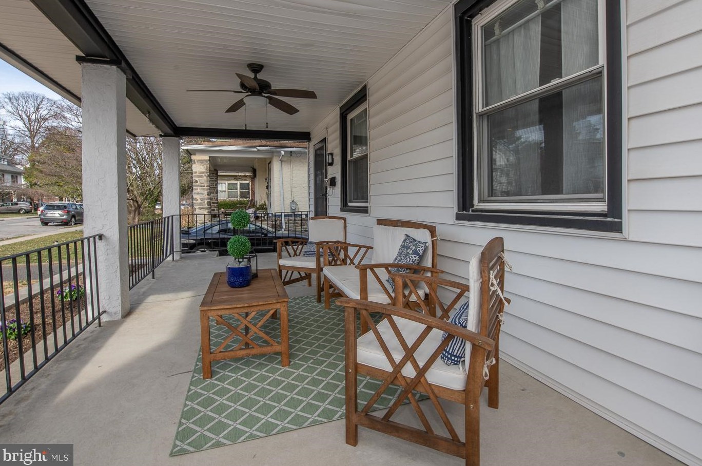 145 Grandview Rd, Ardmore, PA 19003