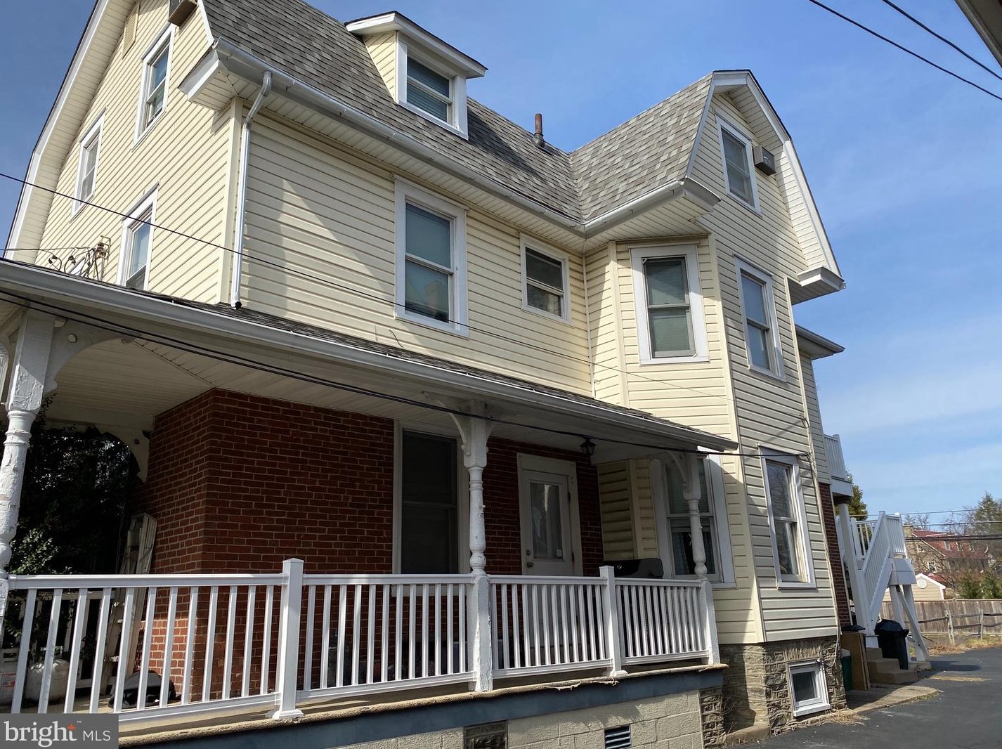 310 Cottman St, Meadowbrook, PA 19046-2821