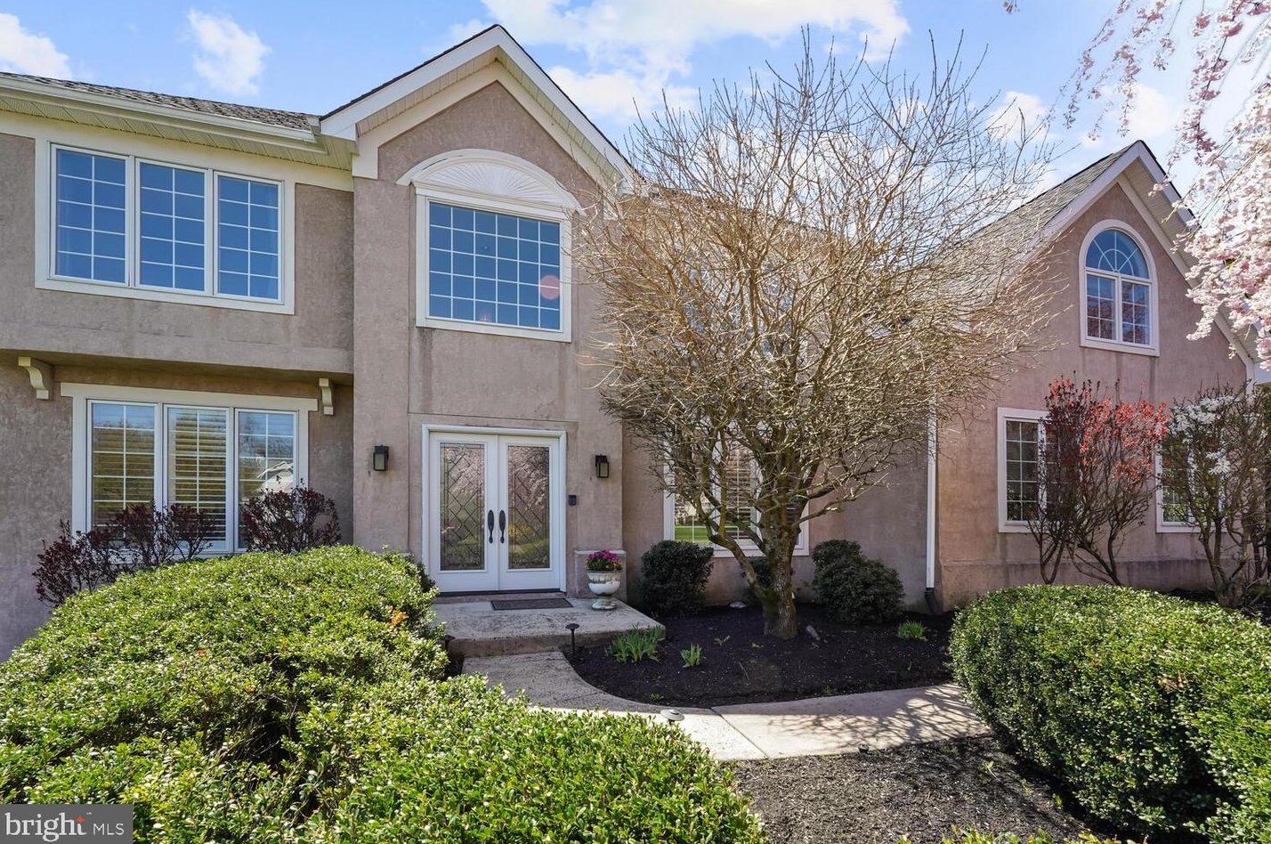926 Manor Ave, Meadowbrook, PA 19046-1306