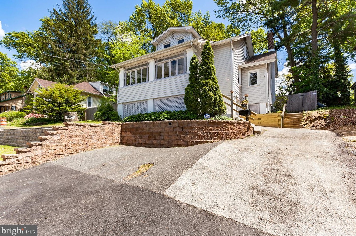 567 Edge Hill Rd, Ardsley, PA 19038-2522