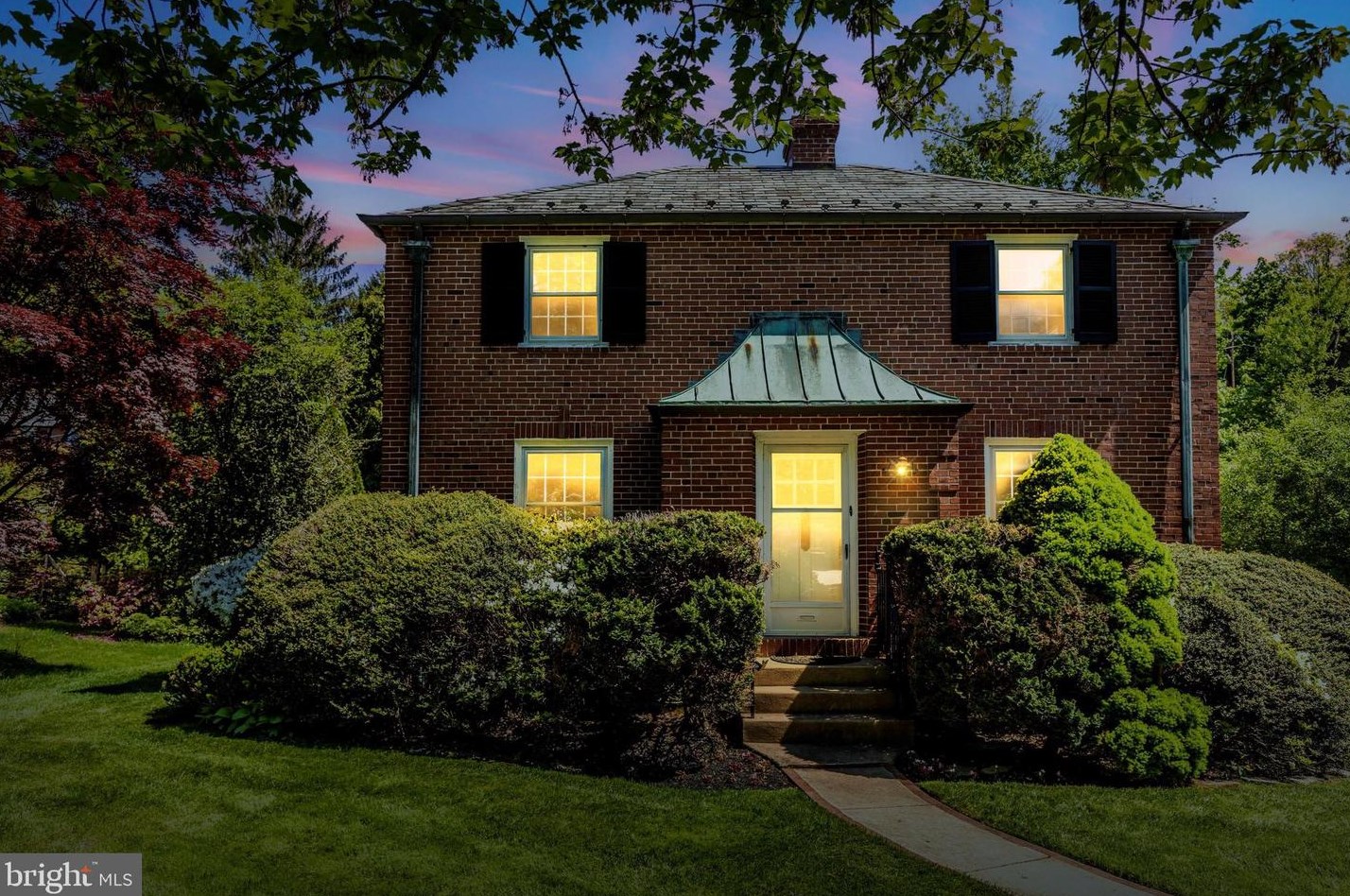 525 Twickenham Rd, Ardsley, PA 19038-2032