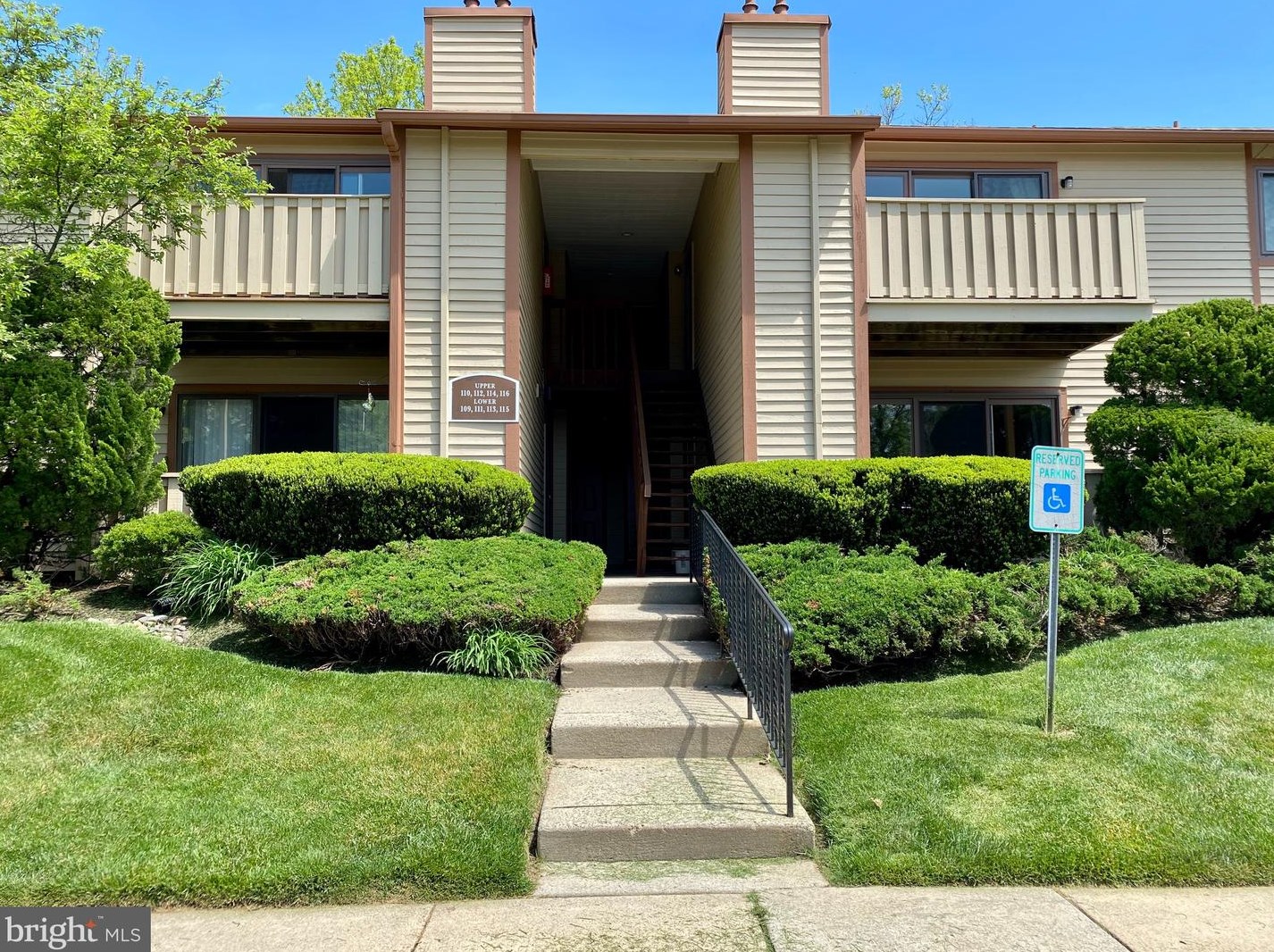 111 Hickory Ct, Lansdale, PA 19446