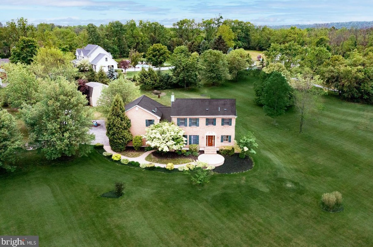 2525 Sumneytown Rd, Harleysville, PA 19438