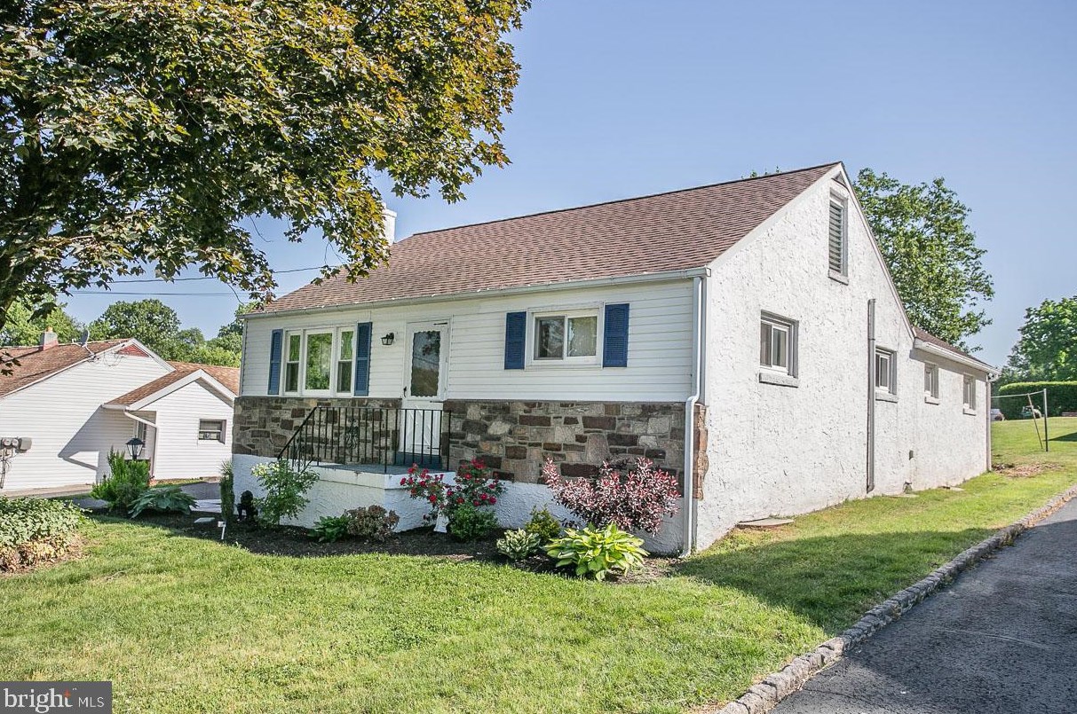 808 Maple Ave, Limerick, PA 19468