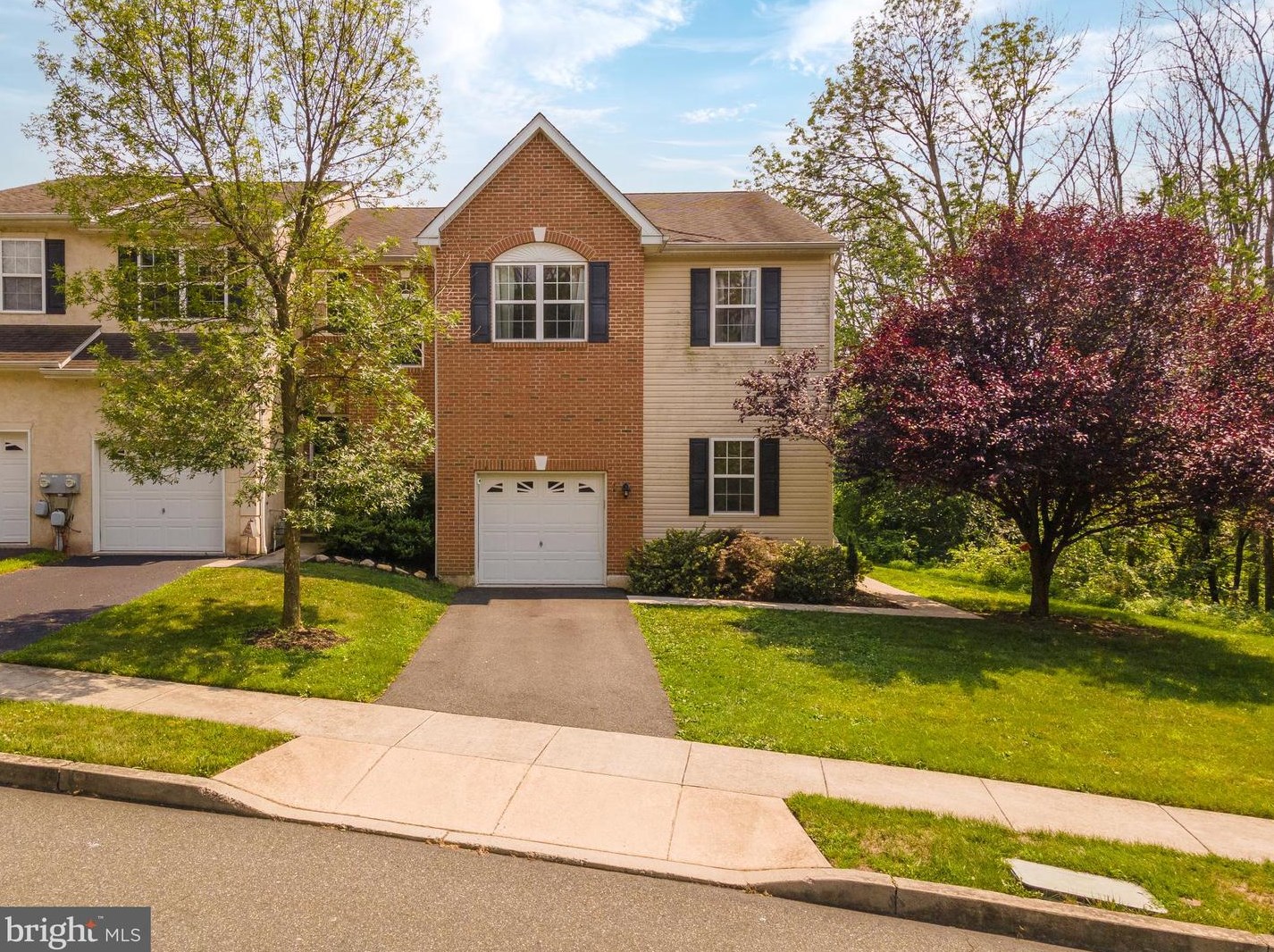 76 Stone Hill Dr, Pottstown, PA 19464