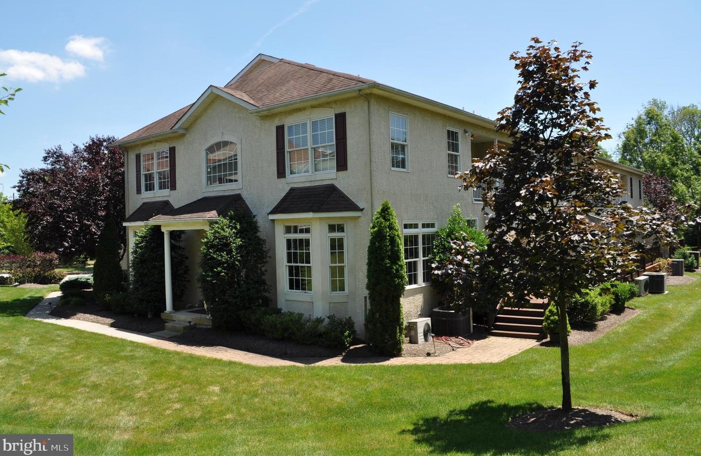 664 Greycliffe Ln, Prospectville, PA 19002