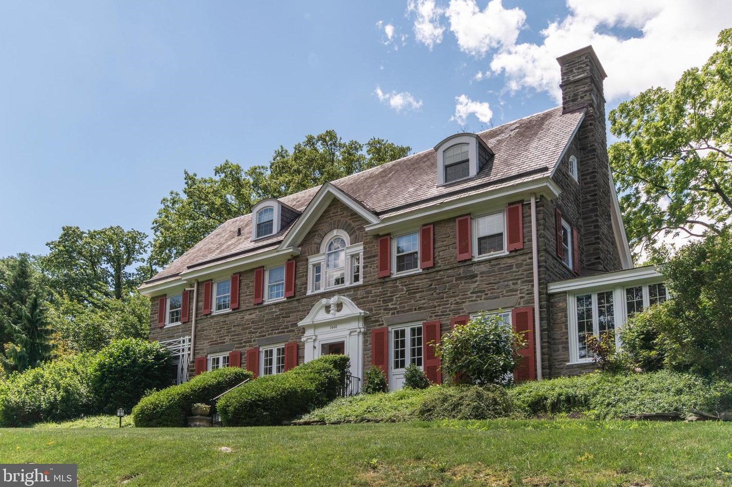 1446 Noble Rd, Meadowbrook, PA 19046-2315
