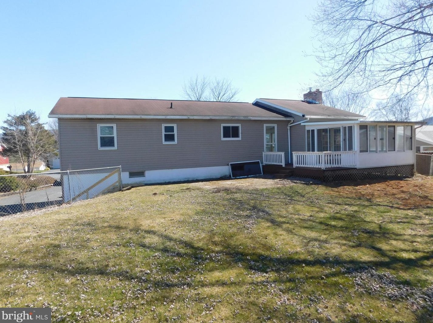 87 Hillside Dr, Shraders, PA 17084