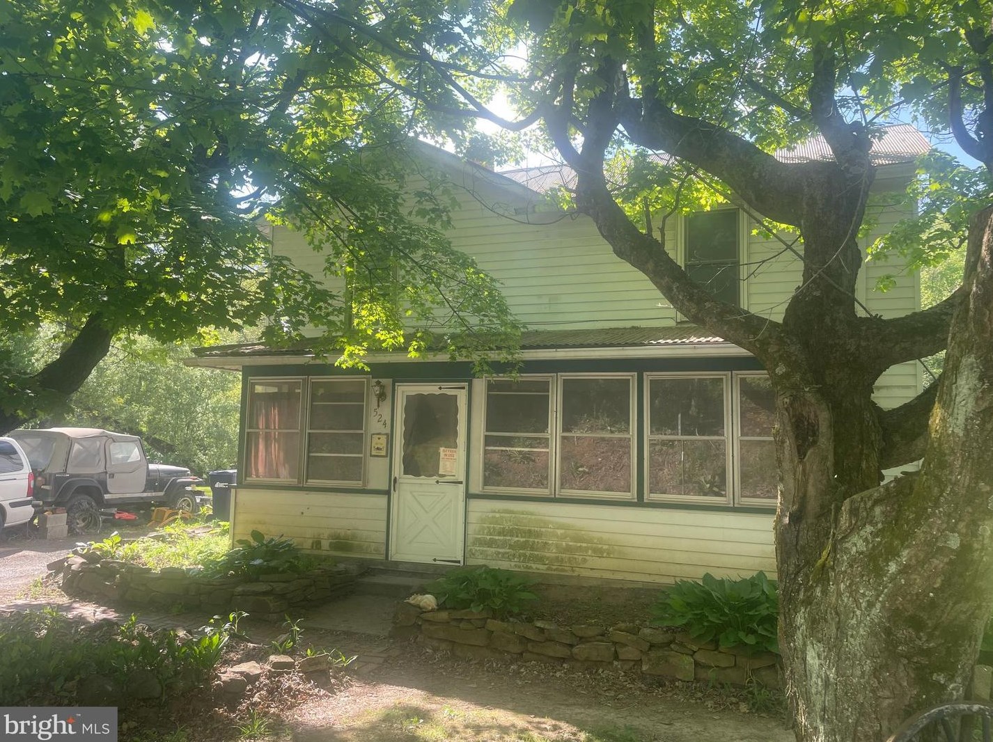 524 Honey Creek Rd, Shraders, PA 17084