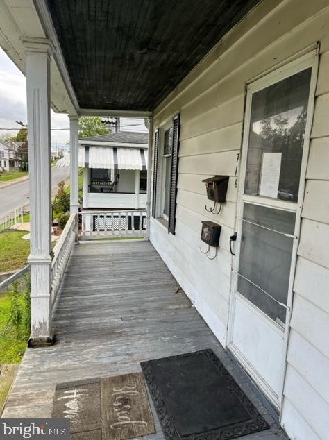 716 E Freedom Ave, Burnham, PA 17009