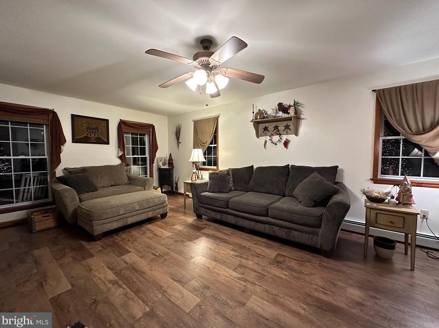 8 Wayneview Dr, Ryde, PA 17051-7639