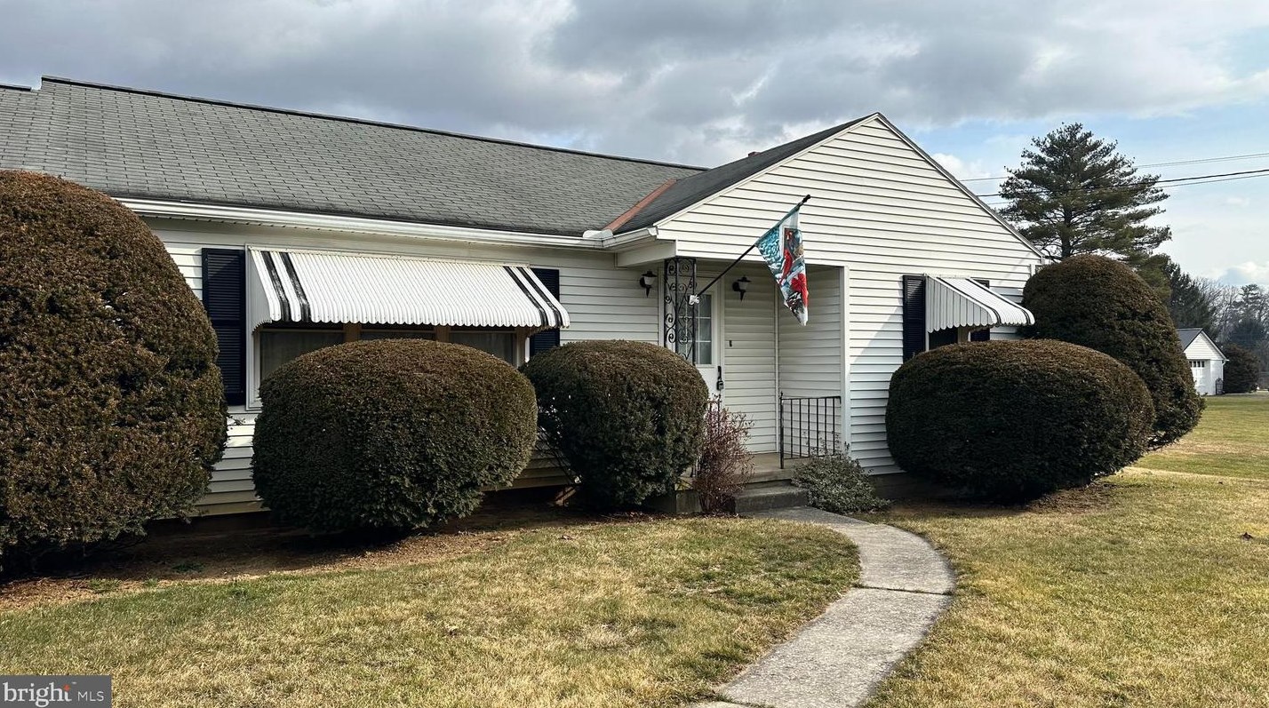 59 Prince St, Shraders, PA 17084