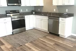 19 Pacific Ave, Milroy, PA 17063 - Photo 2