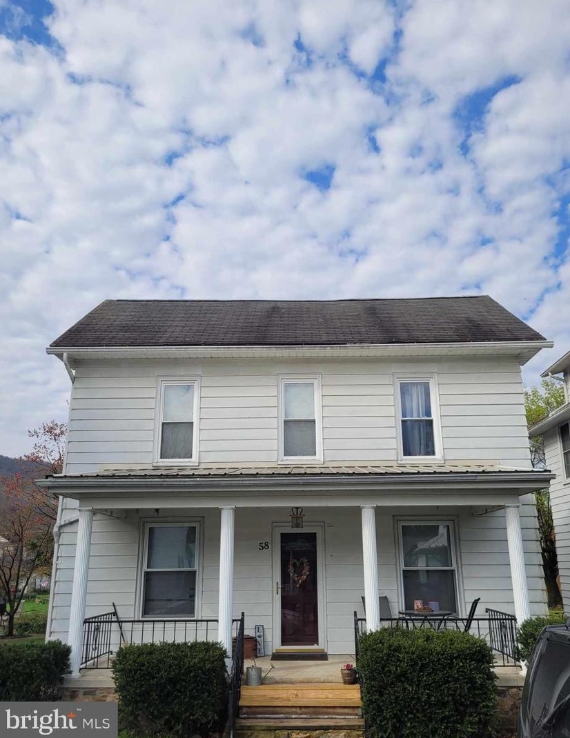 58 Pearl St, Shraders, PA 17084