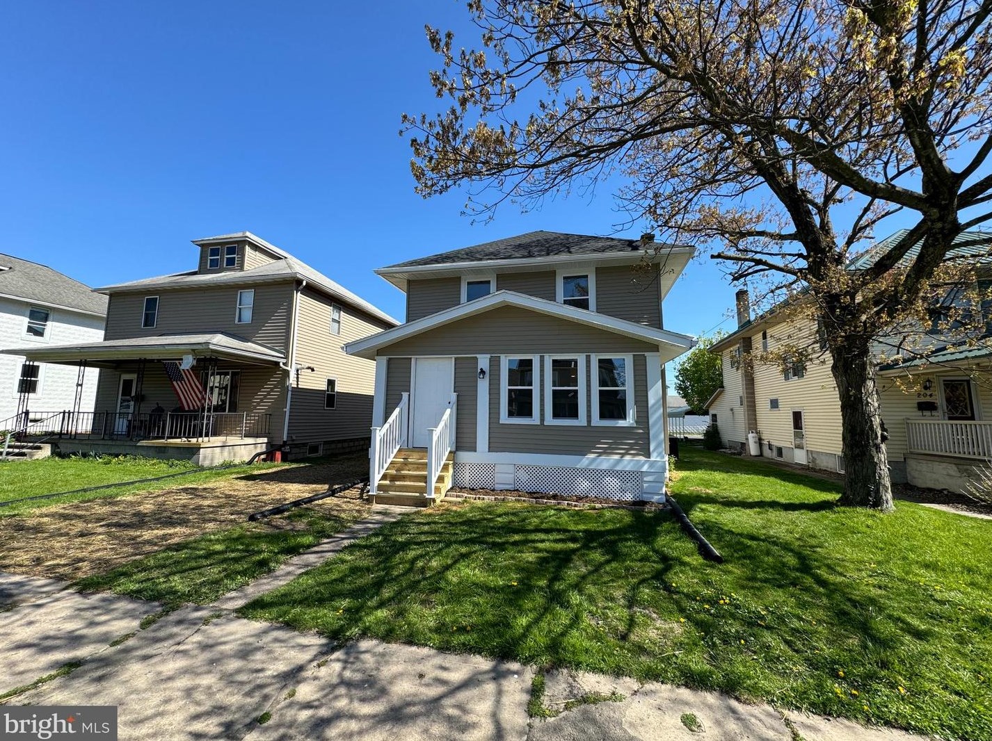 206 5th Ave, Burnham, PA 17009-1616