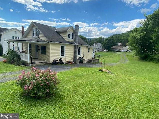 227 Dry Valley Rd, Burnham, PA 17009-1710