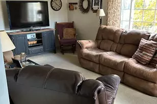 402 Harvard St, Lewistown, PA 17044 - Photo 2