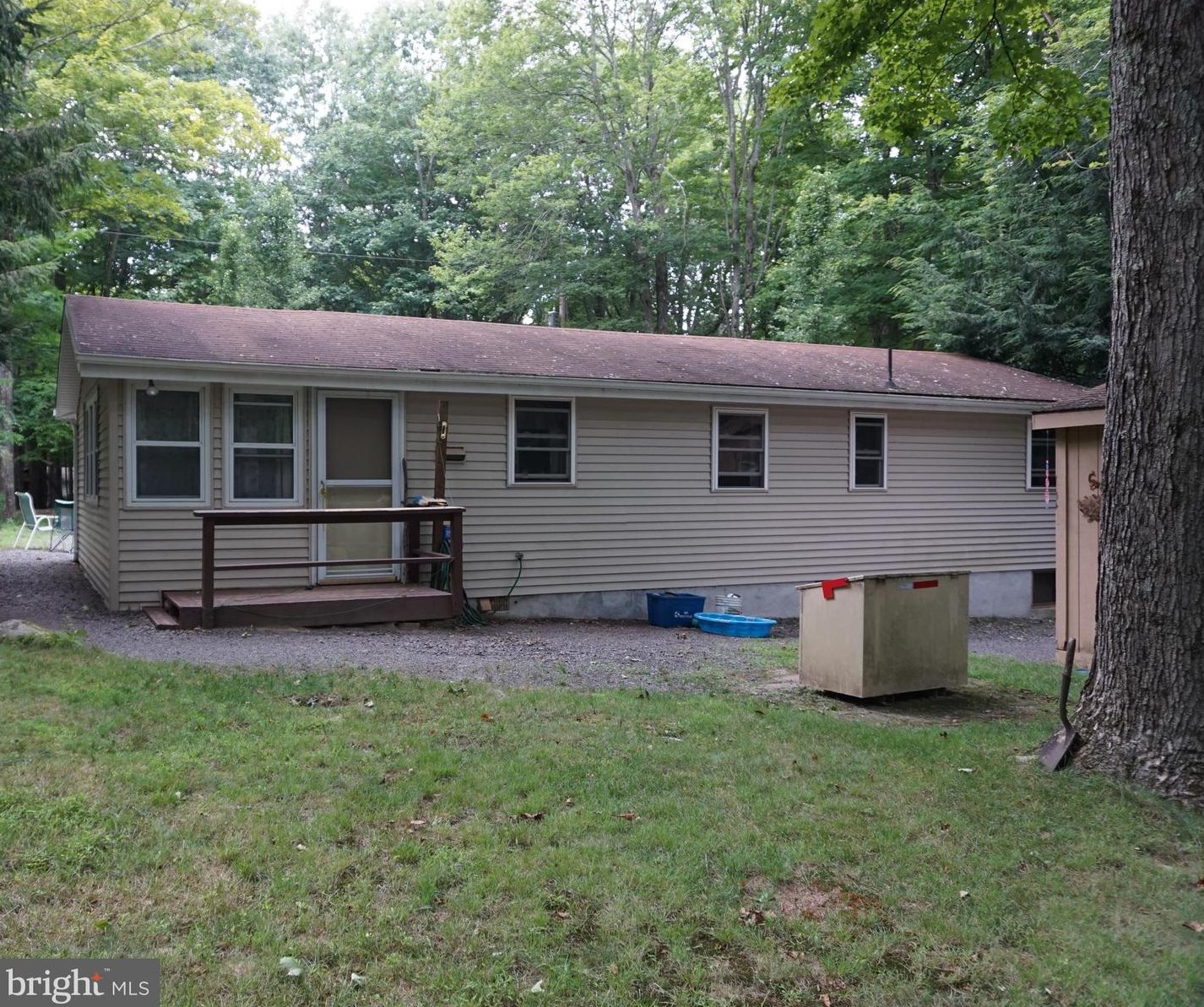 115 Towanda Trl, Pocono Lake, PA 18347-7930