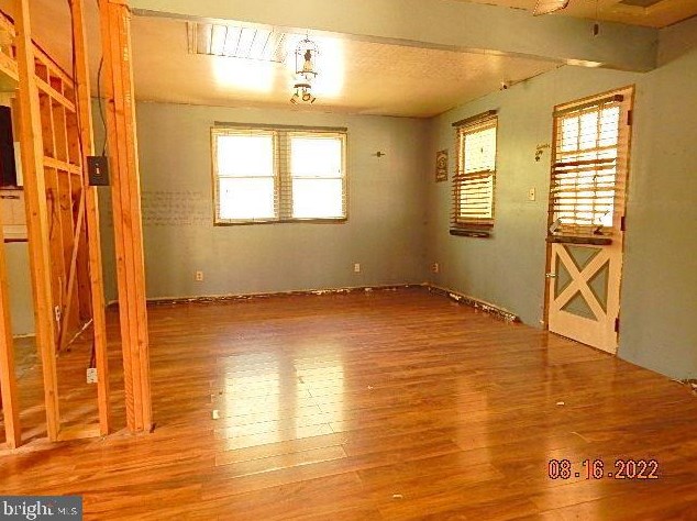 130 Creek Dr, Kunkletown, PA 18058-8027
