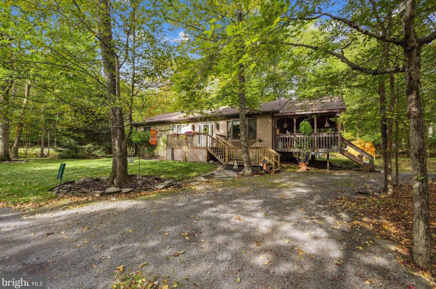 5103 Foliage Way, East Stroudsburg, PA 18302