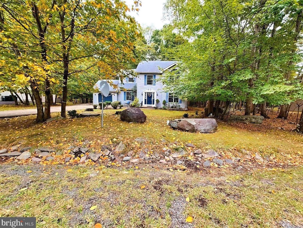 167 Pasquin Dr, East Stroudsburg, PA 18301-6910