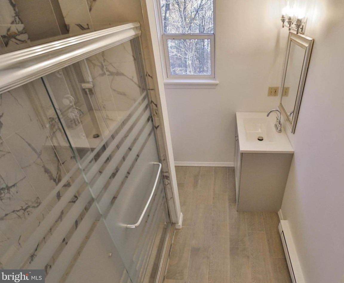 3309 Trafalgar Ave, East Stroudsburg PA  18302-8465 exterior