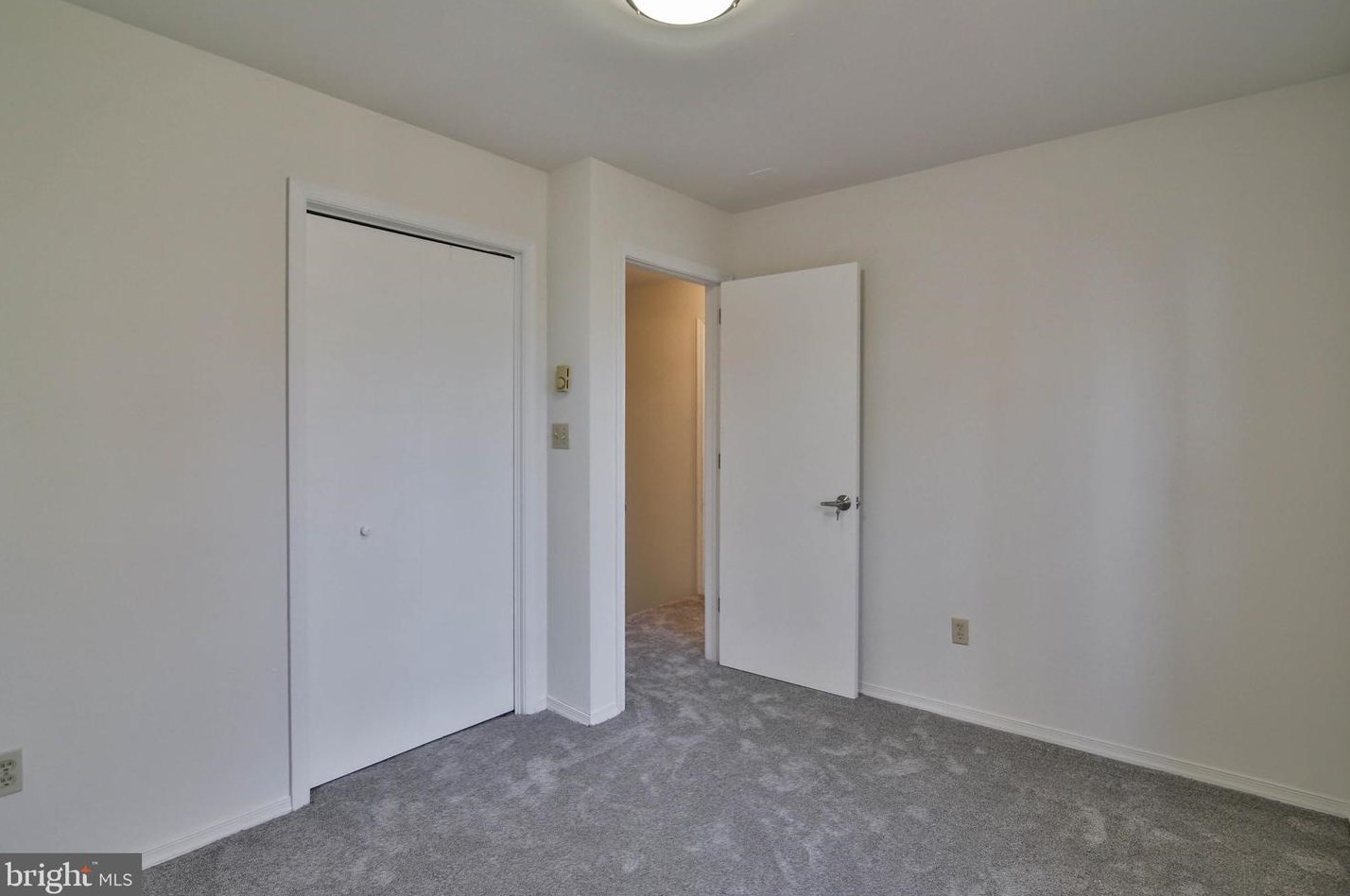 3309 Trafalgar Ave, East Stroudsburg PA  18302-8465 exterior