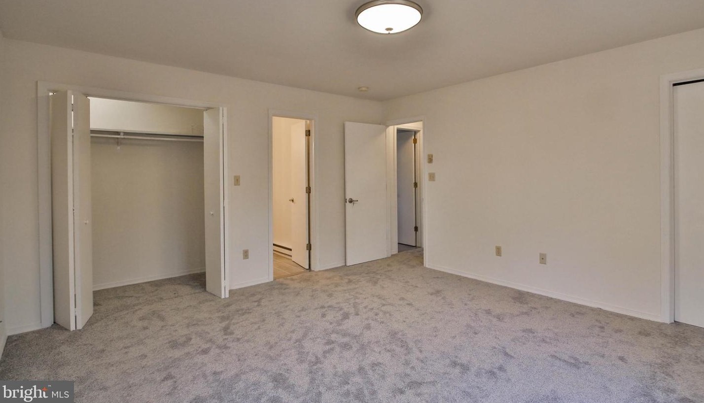 3309 Trafalgar Ave, East Stroudsburg PA  18302-8465 exterior