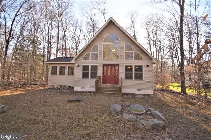 7148 Winnebago Dr, Pocono Lake, PA 18347