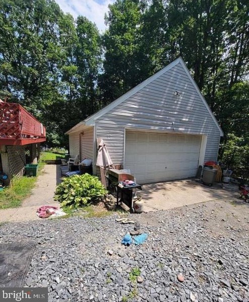 1626 David Ln, Effort, PA 18330-2042