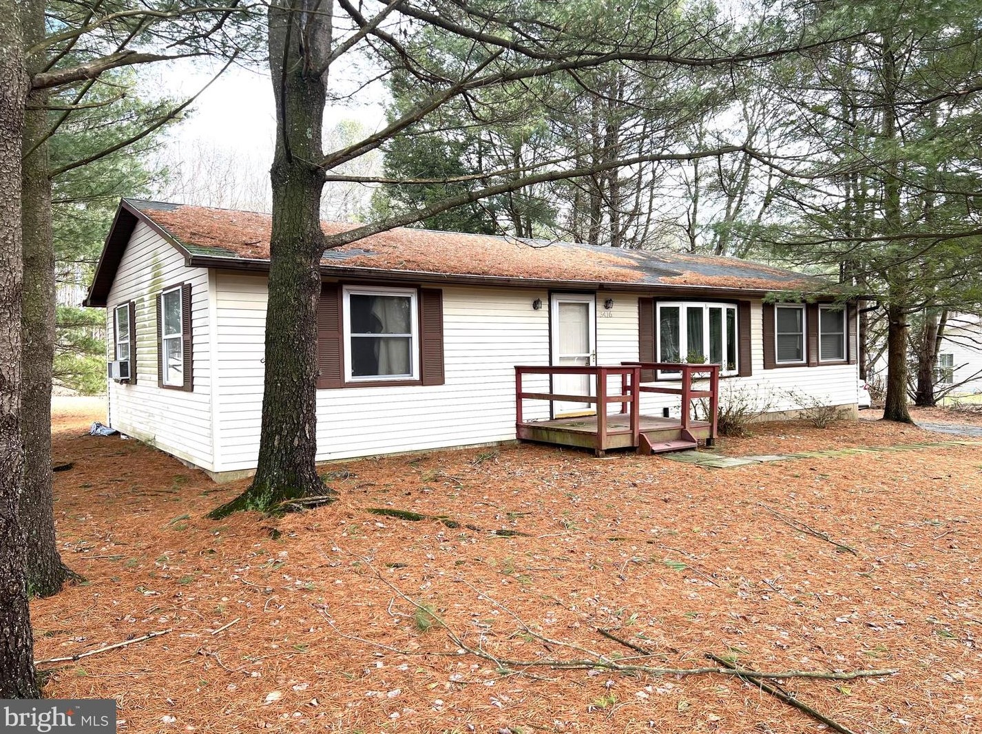 3416 Walnut Rd, Kunkletown, PA 18058-9361
