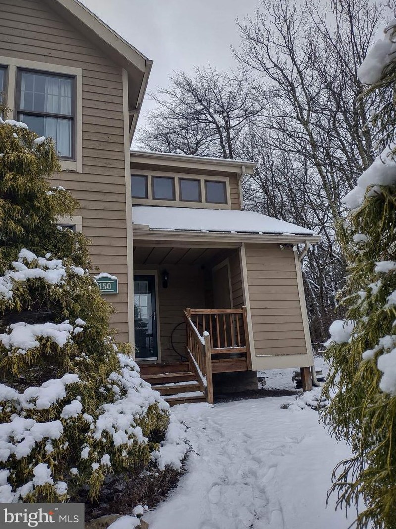 150 Pine Ct, Tannersville, PA 18372