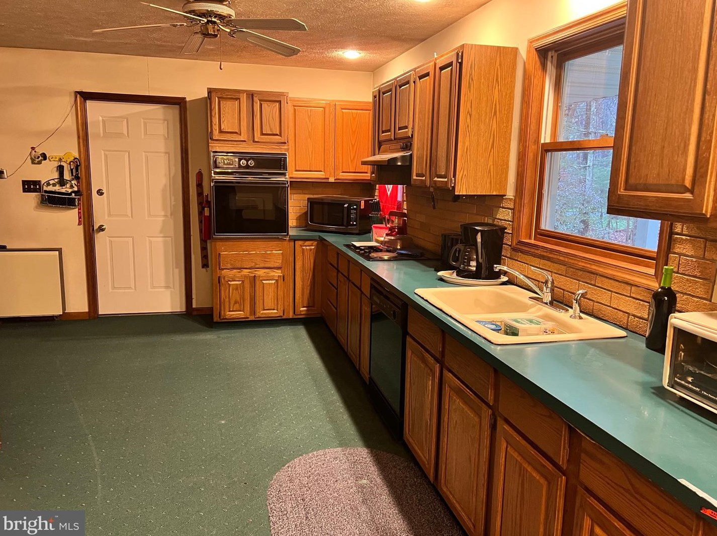 124 Rena Dr, Effort, PA 18330-7737