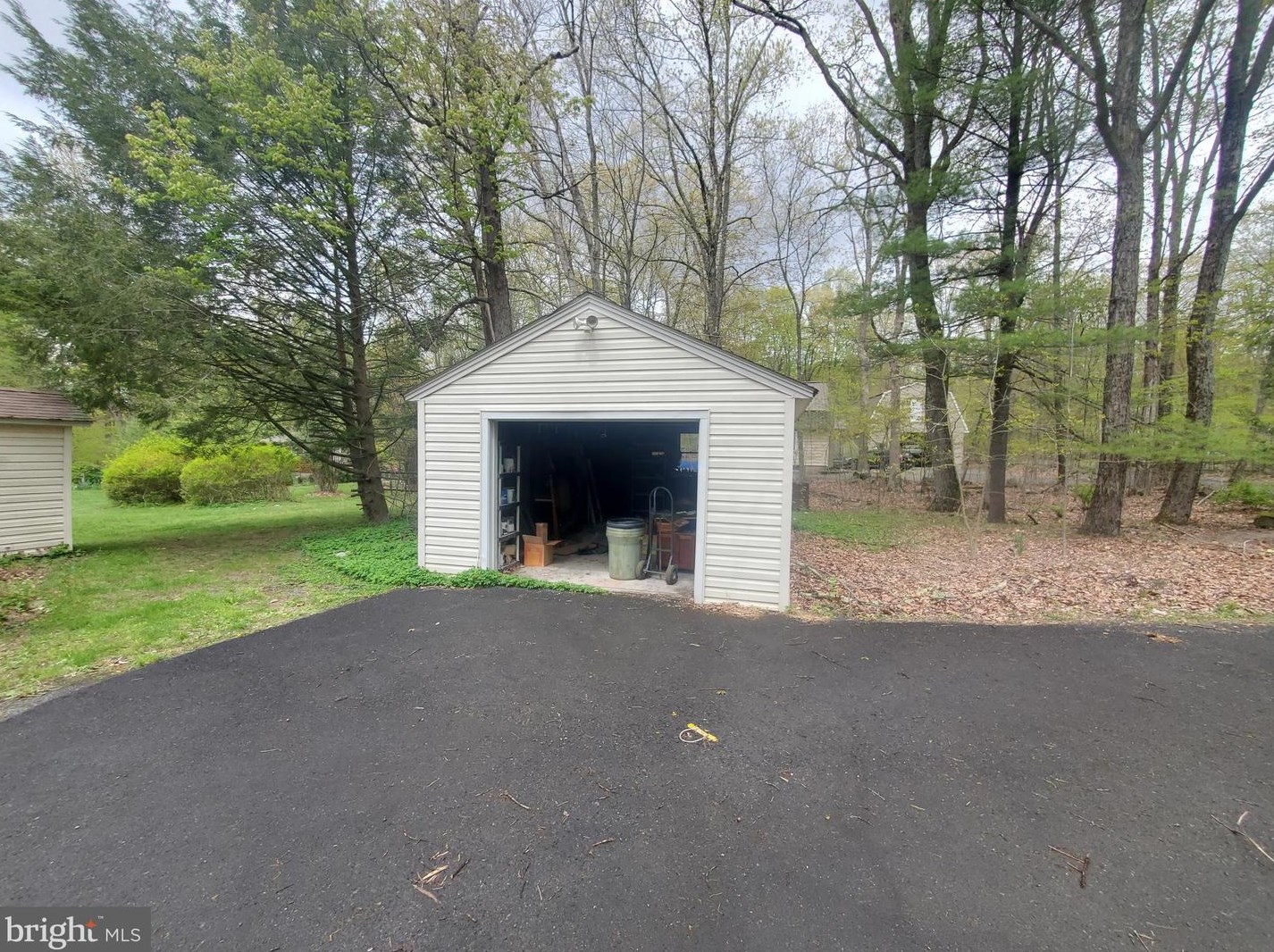 102 Keitha Ln, East Stroudsburg, PA 18302