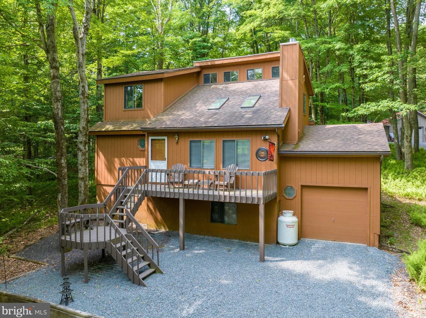 1436 Lake Ln, Pocono Lake, PA 18347-7745