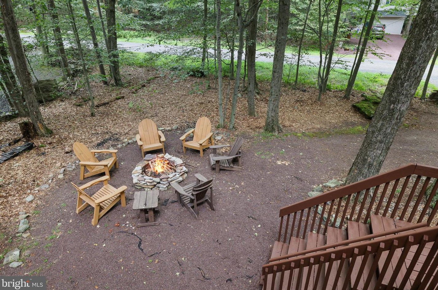436 Maxatawny Dr, Pocono Lake, PA 18347