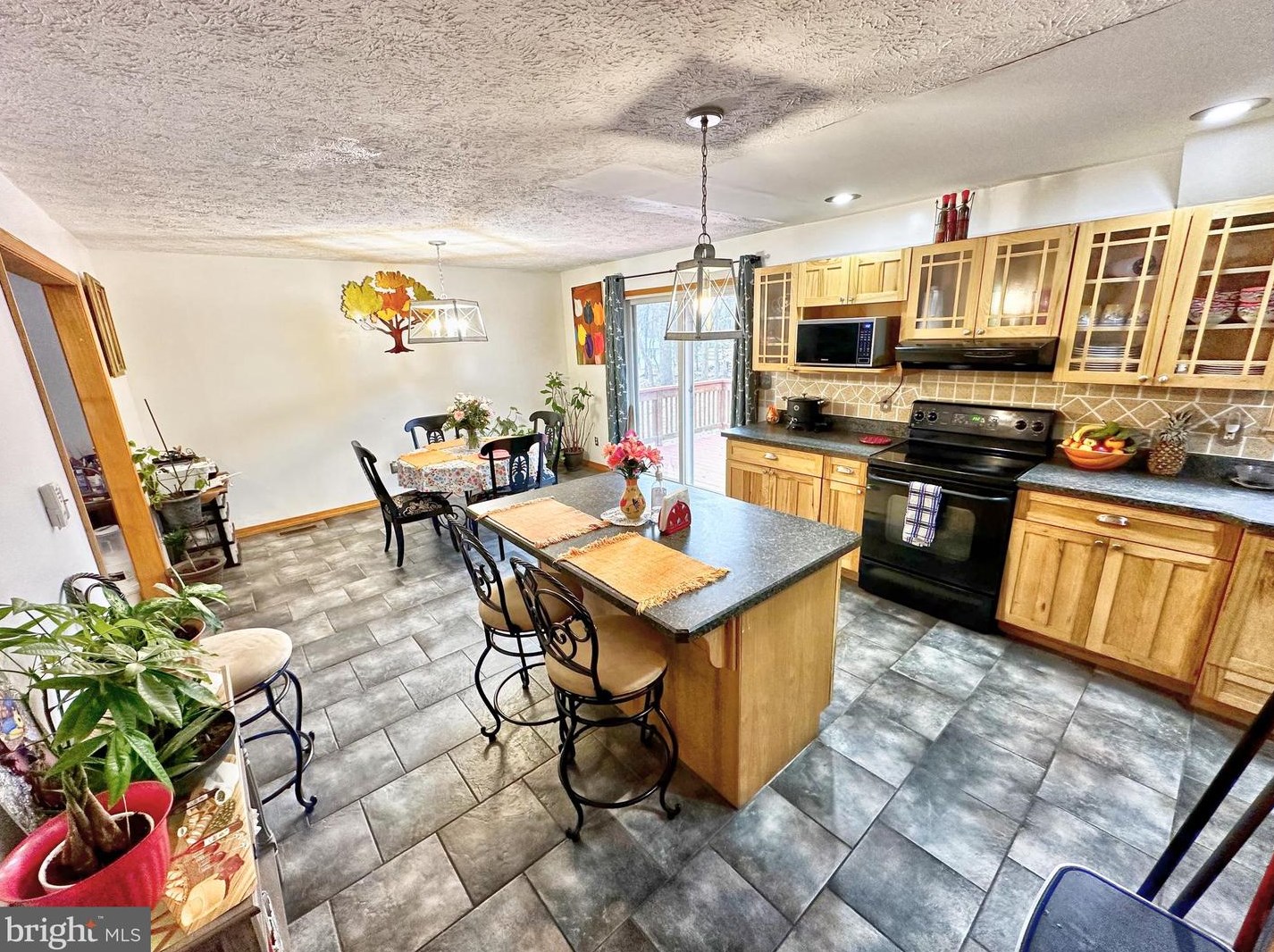 223 Footprint Rd, East Stroudsburg PA  18302-9394 exterior