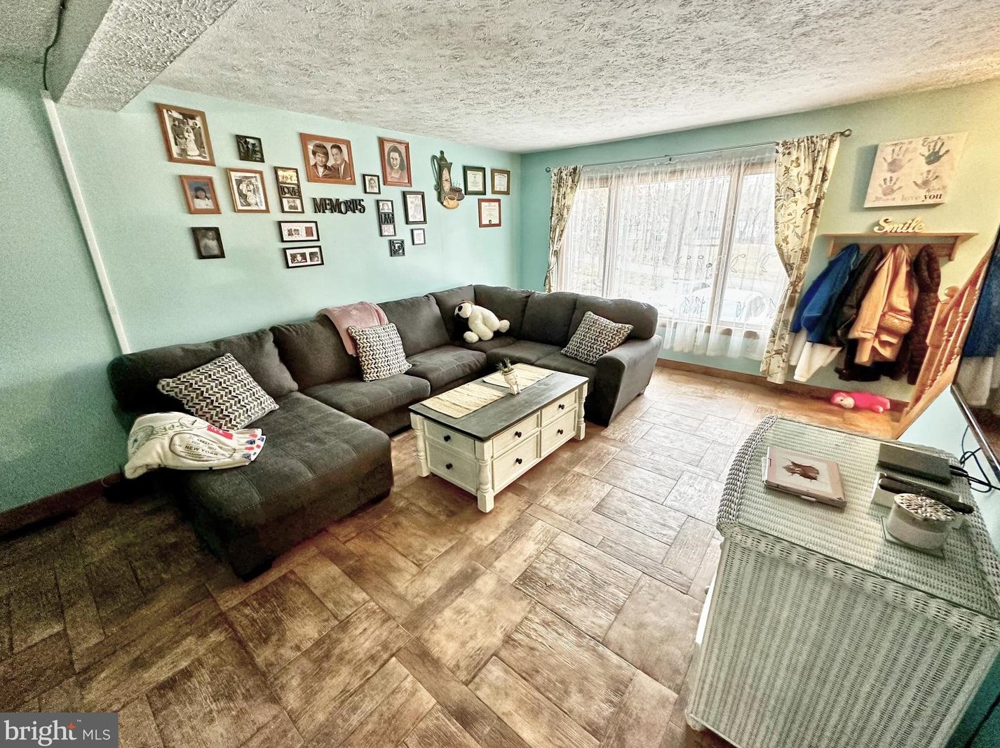 223 Footprint Rd, East Stroudsburg PA  18302-9394 exterior