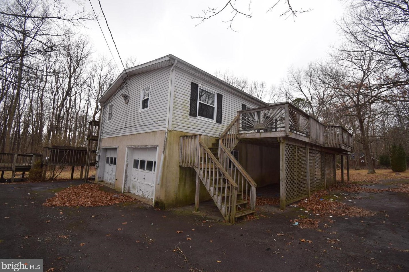 8971 Sherwood Dr, Kunkletown, PA 18058-1881