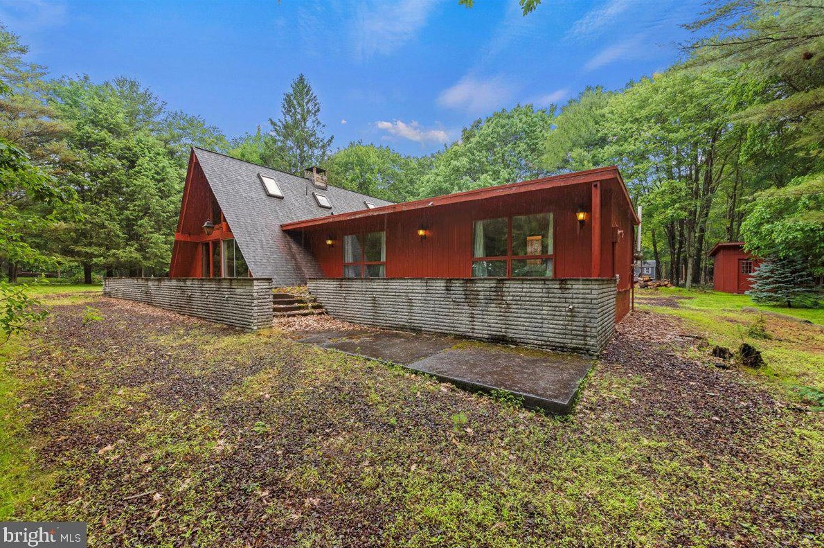123 Maple Rd, Blakeslee, PA 18610