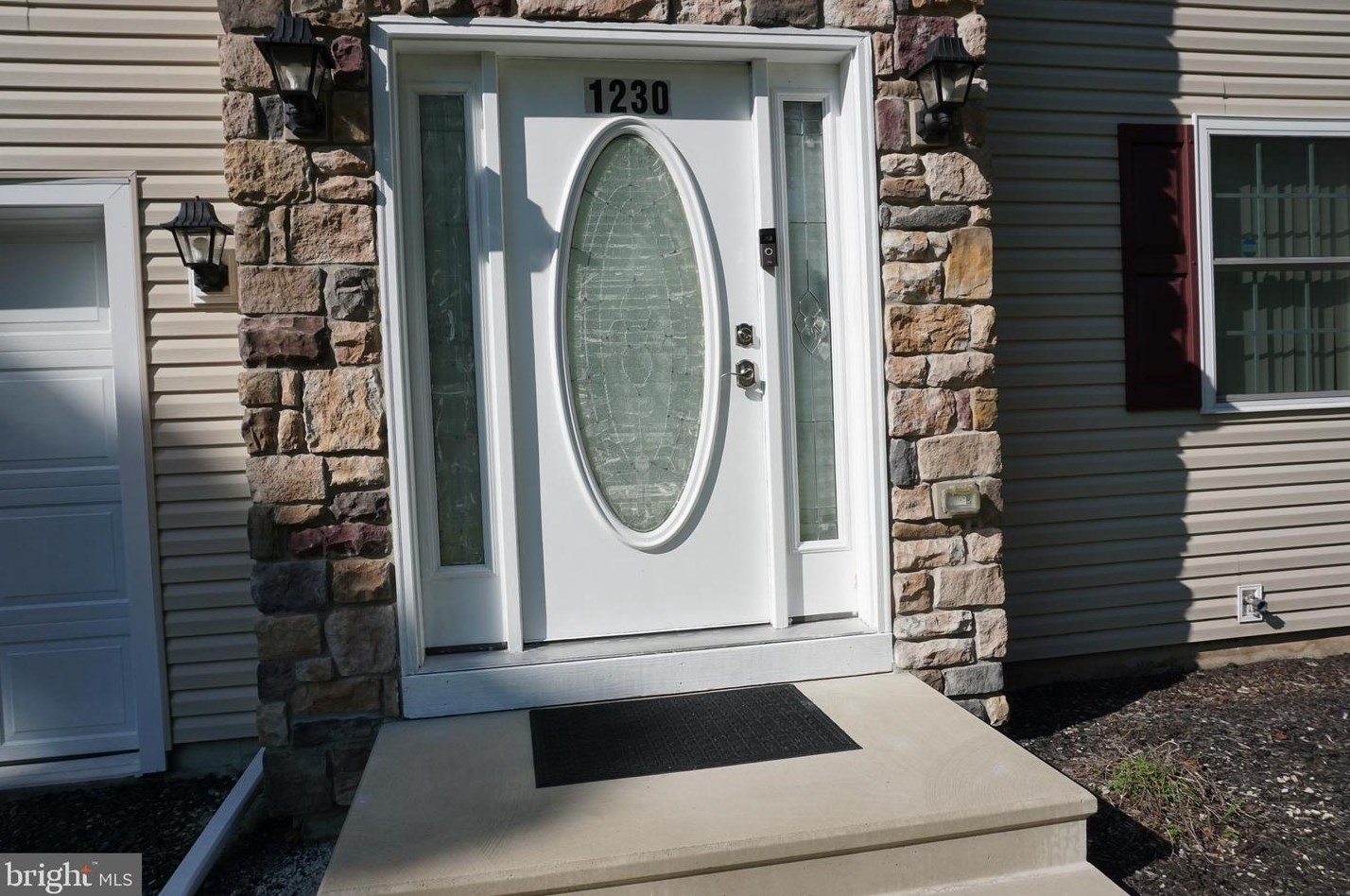 1230 Mathews Dr, Blakeslee, PA 18610