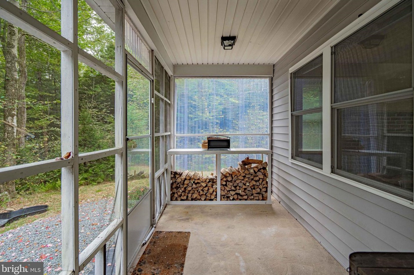 245 Henning Rd, Blakeslee, PA 18610