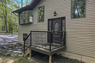 115 White Oak Ct, Tannersville, PA 18372 - Photo 2