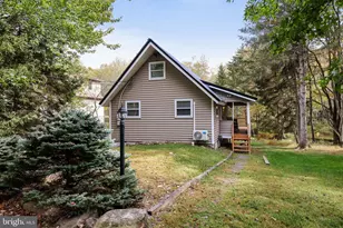 278 Trout Creek Dr, Pocono Lake, PA 18347 - Photo 2