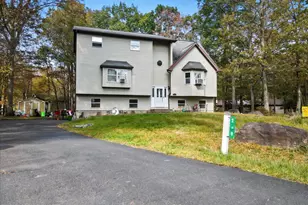 209 Julian Terrace, East Stroudsburg, PA 18301 - Photo 6