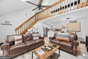 4758 Brentwood Dr, Tobyhanna, PA 18466 - Photo 4